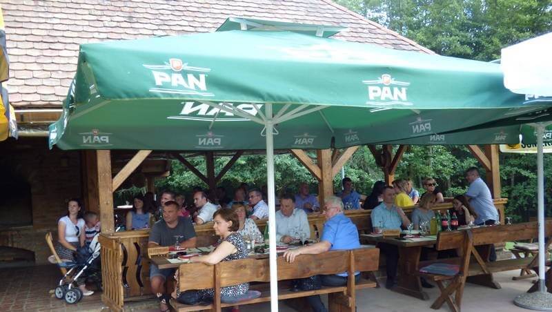 27656257667_914df25bff_o